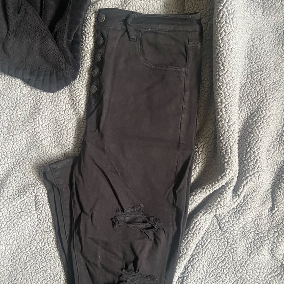 American Eagle super high rise skinny Jean - Picture 2 of 4